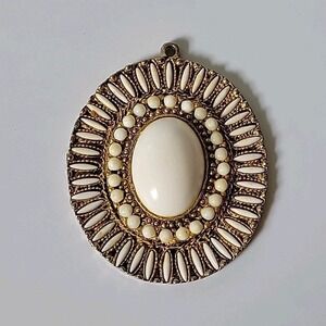 Vintage 70s Denise Signed Pendant White Lucite Beaded Large Gold Tone‎ Statement